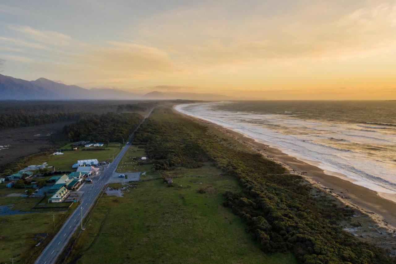 Haast Beach Motel Екстериор снимка