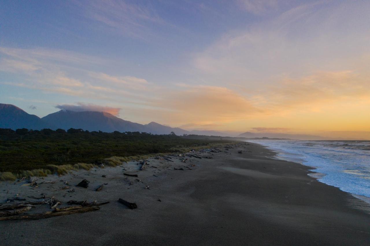 Haast Beach Motel Екстериор снимка