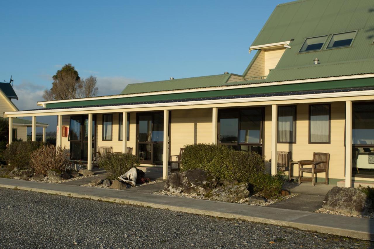 Haast Beach Motel Екстериор снимка